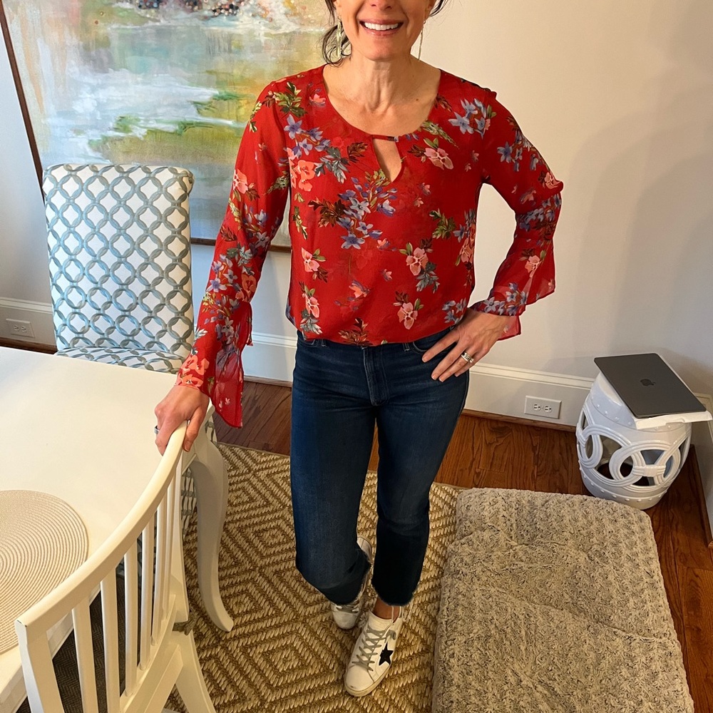 Cabi Red Floral Top Size S With Flutter Sleeves - image 3